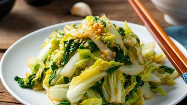 Stir-Fried Chinese Cabbage with Garlic