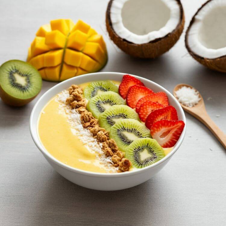 Mango Coconut Smoothie Bowl 