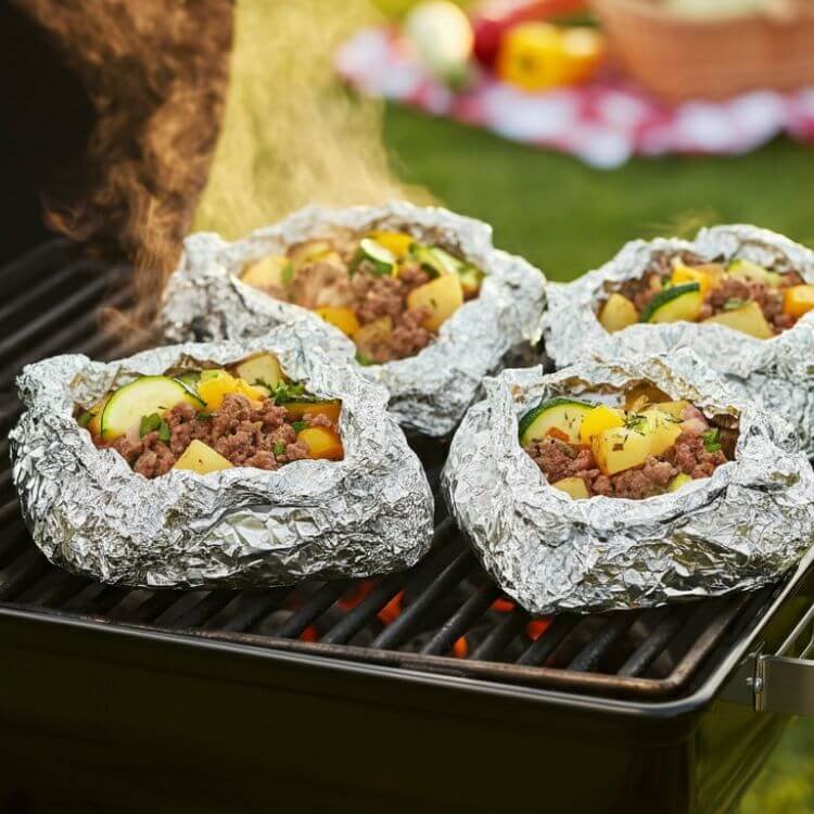 Ground Beef and Veggie Foil Packets 